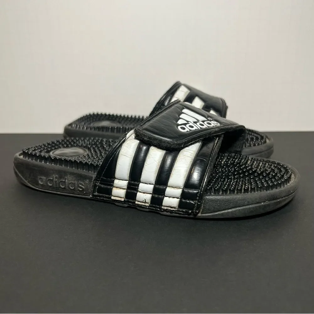Kids/Womens ADIDAS Adissage Black Classic Slip On Slide Sandals / Size 4 / 5 W